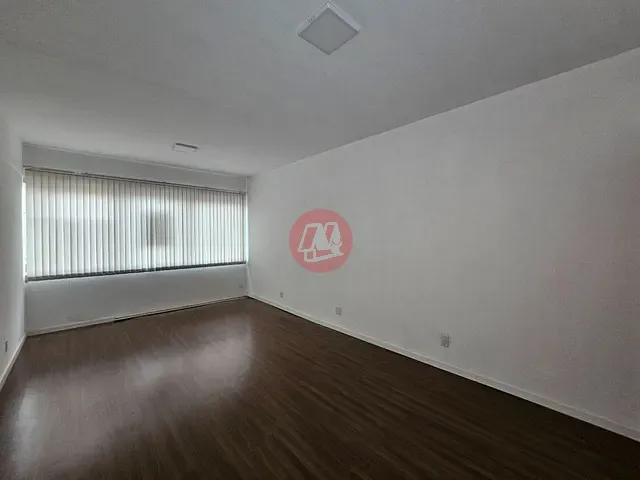 Sala à venda, no bairro Centro Histórico em Porto Alegre