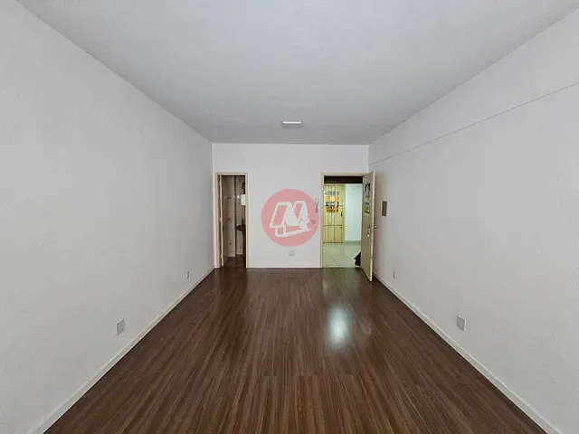 Sala à venda, no bairro Centro Histórico em Porto Alegre