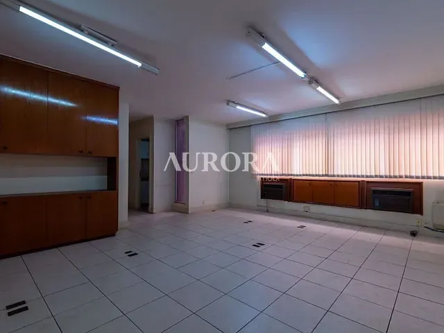 Sala com 162m², à venda, no bairro Jardim Higienopolis em Londrina