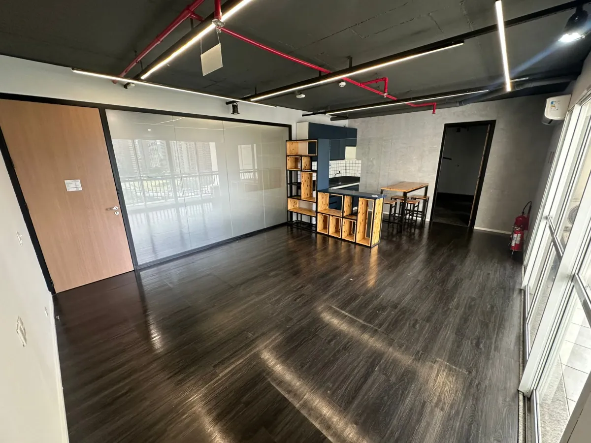 Conjunto comercial para venda em Água Branca, 109m²
