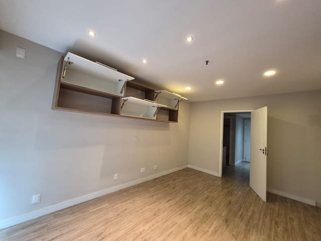 Sala para alugar, no bairro Centro em Petrópolis