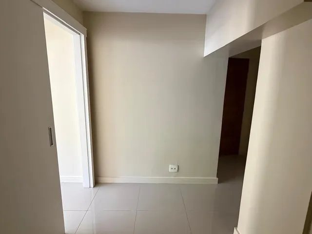 Sala para alugar, no bairro Centro em Petrópolis