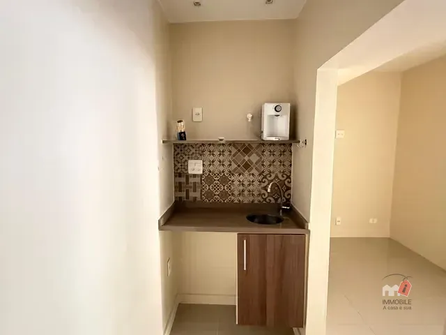 Sala para alugar, no bairro Centro em Petrópolis