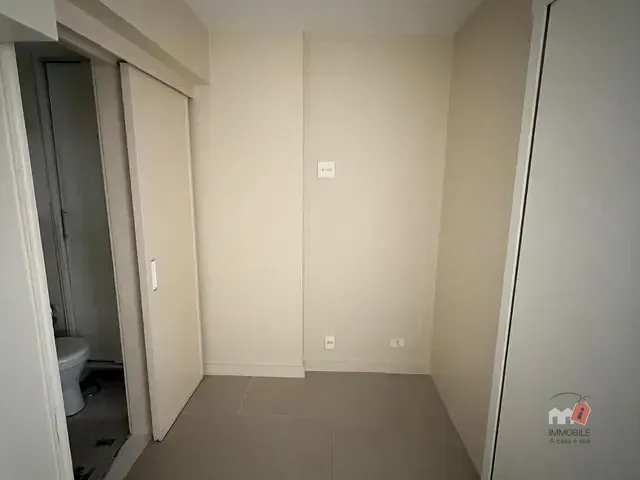 Sala para alugar, no bairro Centro em Petrópolis