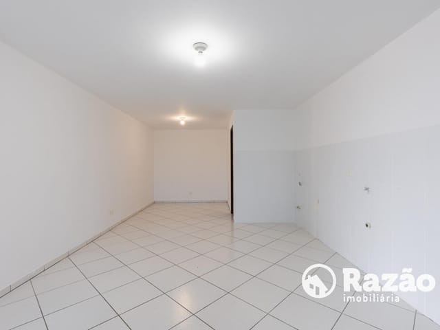 Sala para alugar, no bairro Xaxim em Curitiba