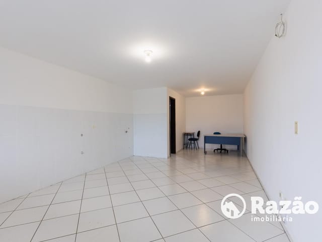 Sala para alugar, no bairro Xaxim em Curitiba