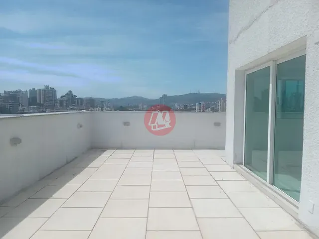 Sala com 127m², para alugar, no bairro Azenha em Porto Alegre