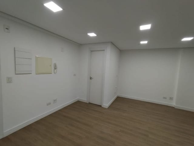 Sala para alugar, no bairro Centro em Curitiba