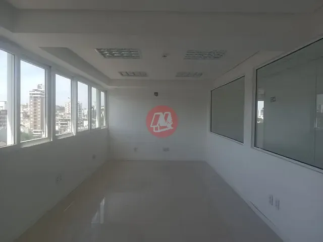Sala com 100m², para alugar, no bairro Azenha em Porto Alegre