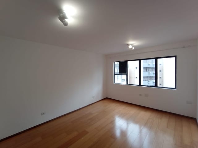 Sala para alugar, no bairro Centro em Curitiba