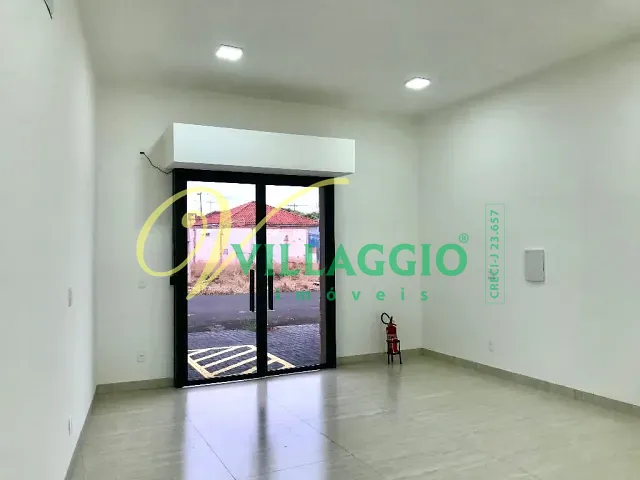 Sala com 36m², para alugar, no bairro Vila Maceno em São José do Rio Preto