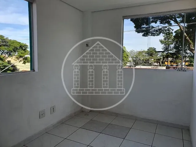 Sala com 356m², para alugar, no bairro Cidade Dutra em São Paulo