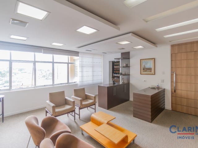 Sala à venda, no bairro Centro em Curitiba