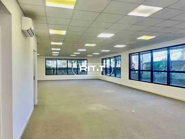 Sala com 194m², para alugar, no bairro Parque dos Resedás em Campinas