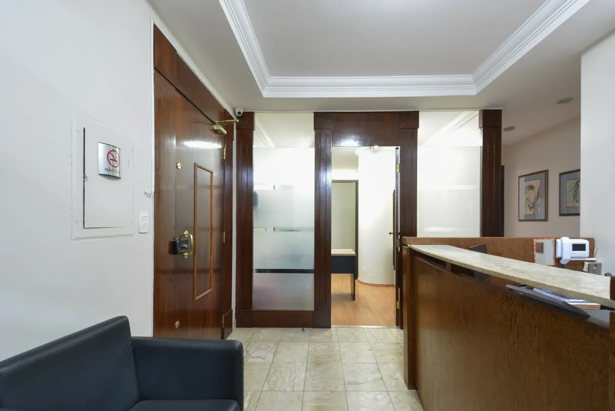 Conjunto comercial para venda em República, 126m²