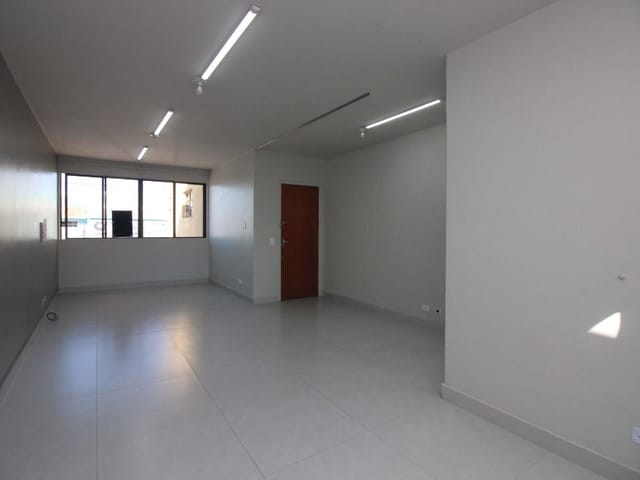 Sala para alugar, no bairro Fazendinha em Curitiba