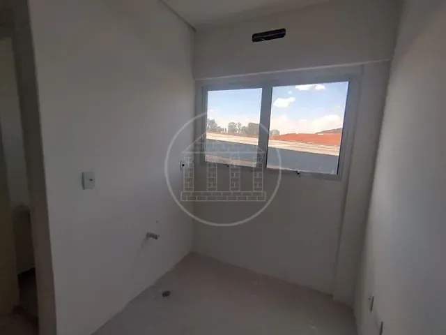 Sala para alugar, no bairro Jardim Guarapiranga em São Paulo