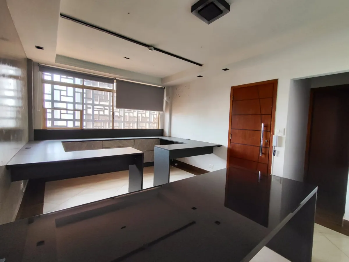 Conjunto comercial para venda em Centro, 61m²