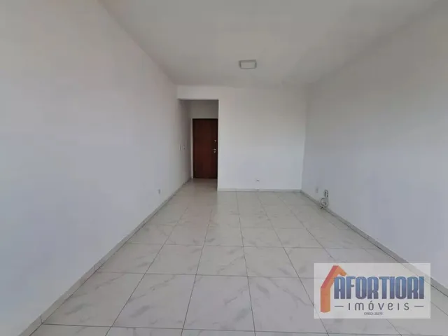 Sala à venda, no bairro Portão em Curitiba