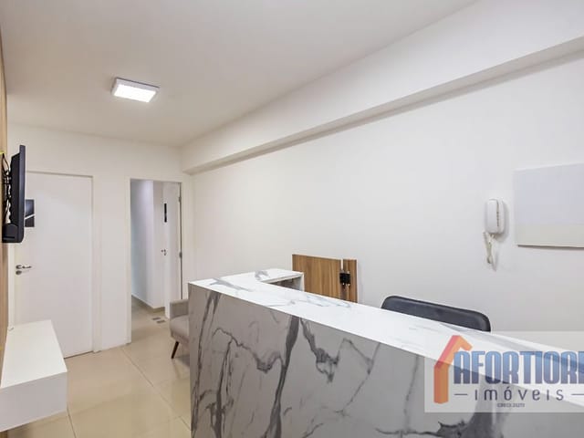 Sala para alugar, no bairro Batel em Curitiba