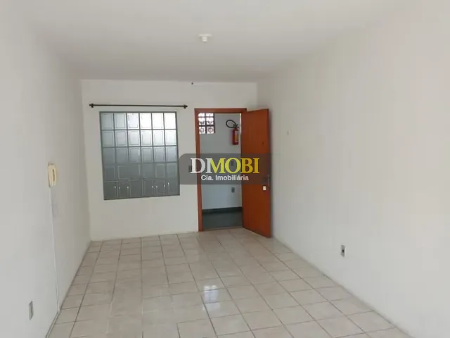 Sala com 32m², para alugar, no bairro Centro em Gravataí