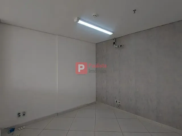 Sala com 65m², para alugar, no bairro Vila Almeida em São Paulo