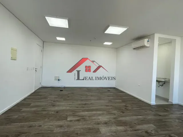 Sala com 37m², para alugar, no bairro Campestre em Santo André