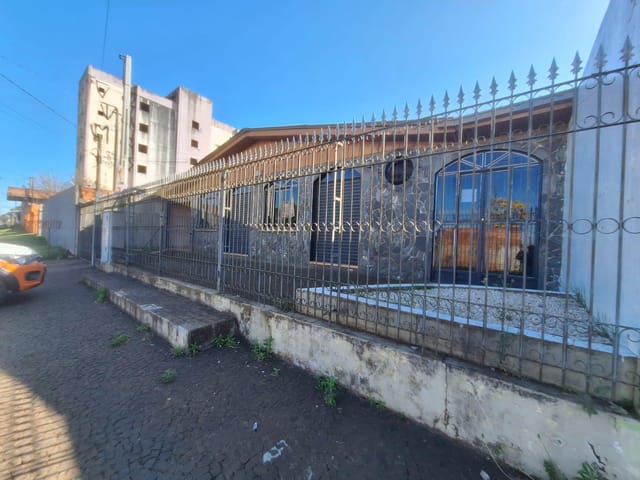 Locação - Sala comercial, 38m², 1 banheiro, Próximo à AABB, Uvaranas, Ponta Grossa/PR