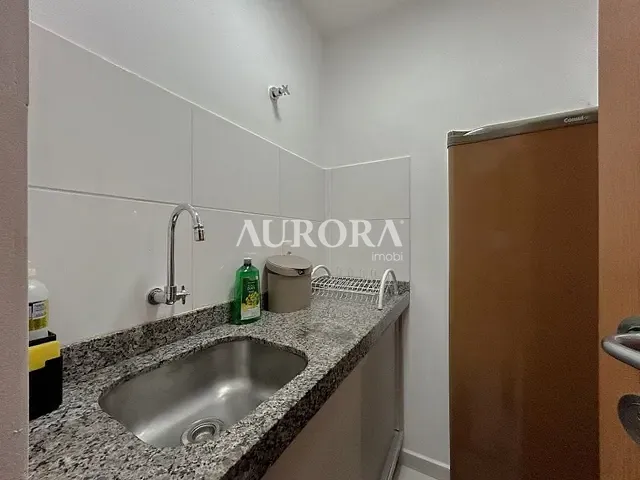 Sala com 81m², à venda, no bairro Jardim Londrilar em Londrina
