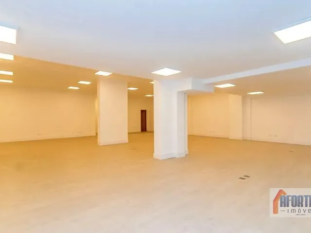 Sala para alugar, no bairro Batel em Curitiba