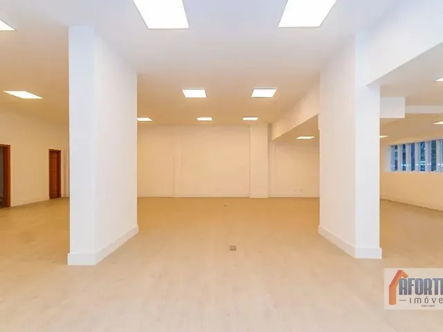 Sala para alugar, no bairro Batel em Curitiba