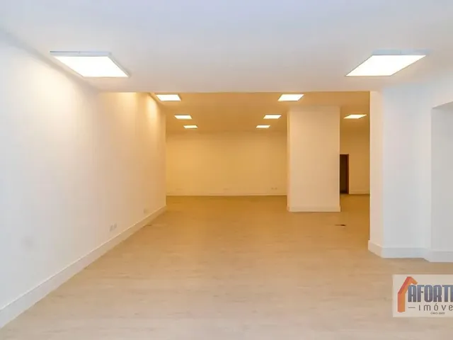 Sala para alugar, no bairro Batel em Curitiba