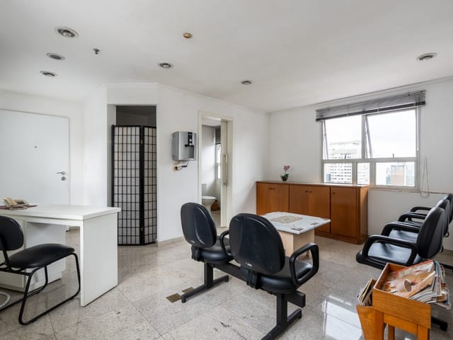 Sala com 68m², à venda, no bairro Jardim Paulista em São Paulo