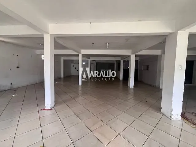Sala com 490m², para alugar, no bairro São Domingos em Navegantes