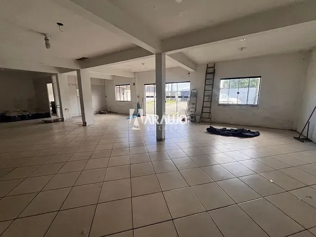 Sala com 490m², para alugar, no bairro São Domingos em Navegantes