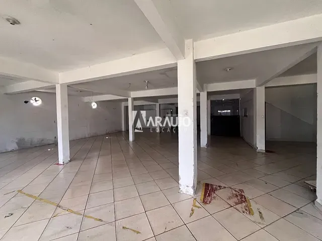 Sala com 490m², para alugar, no bairro São Domingos em Navegantes