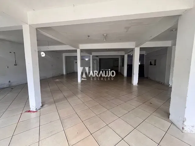 Sala com 490m², para alugar, no bairro São Domingos em Navegantes