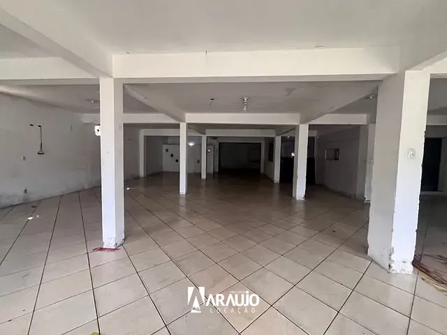 Sala com 490m², para alugar, no bairro São Domingos em Navegantes