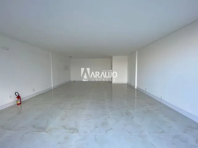 Sala para alugar, no bairro Centro em Itajaí