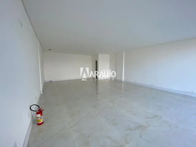 Sala para alugar, no bairro Centro em Itajaí