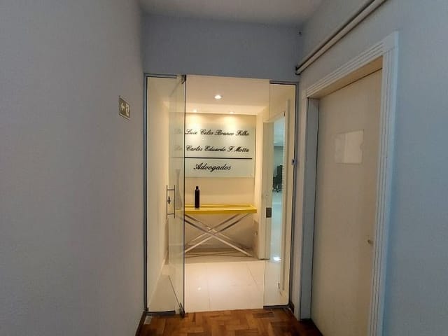 Sala à venda, no bairro Centro em Curitiba