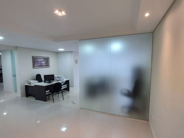 Sala à venda, no bairro Centro em Curitiba