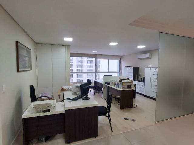 Sala à venda, no bairro Centro em Curitiba