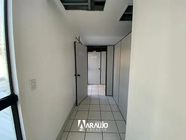 Sala para alugar, no bairro Centro em Itajaí