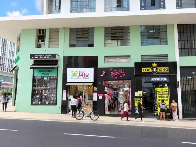 Sala à venda, no bairro Centro em Curitiba