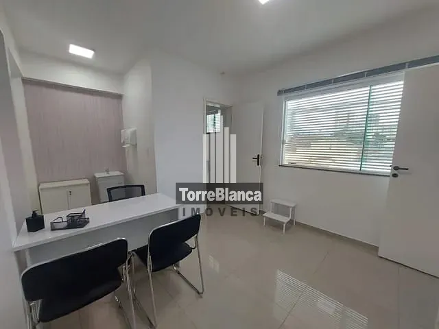 Sala com 85m², para alugar, no bairro Centro em Ponta Grossa