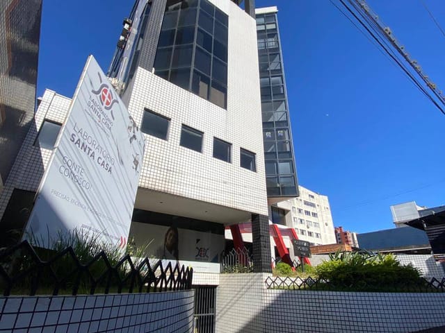 Locação - Sala Comercial, 2 salas, 1 vaga de garagem, 83 m², Ed. Clinical Tower, Centro.