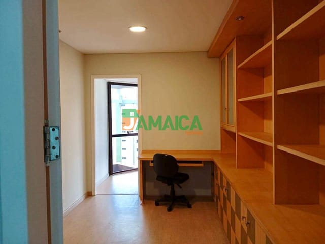 Sala à venda, no bairro Centro em Curitiba