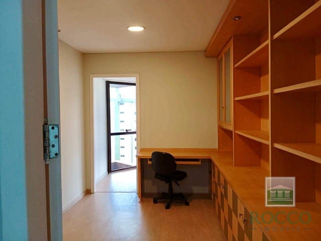 Sala à venda, no bairro Centro em Curitiba
