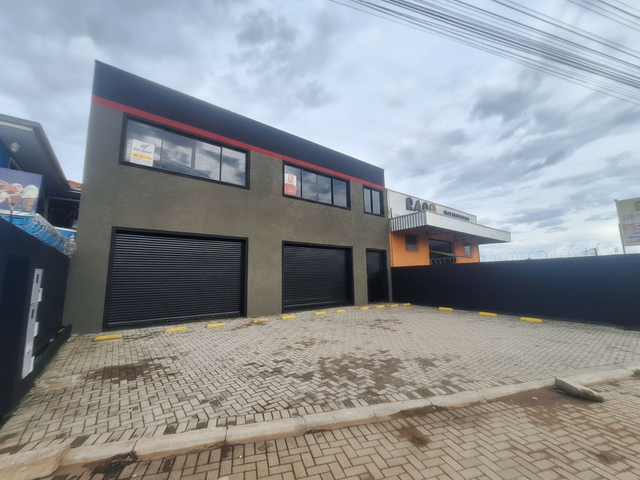 Locação - Sala Comercial, 190 m², 2 banheiros, Cará-Cará.